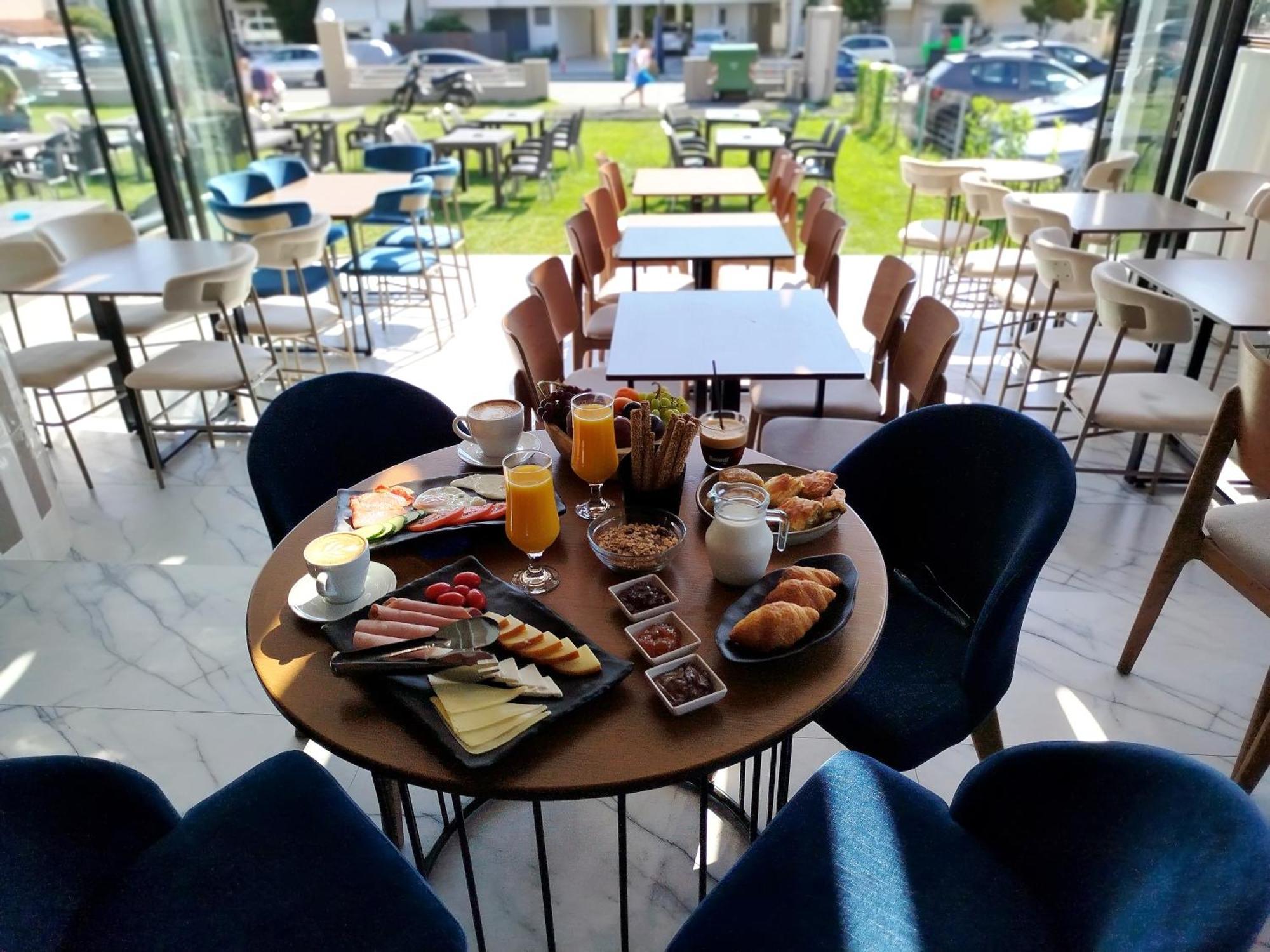 Aegean Blue Apartments & Suites ليبتوكاريا المظهر الخارجي الصورة